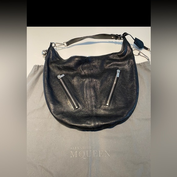 Alexander McQueen leather bag - Picture 7 of 9